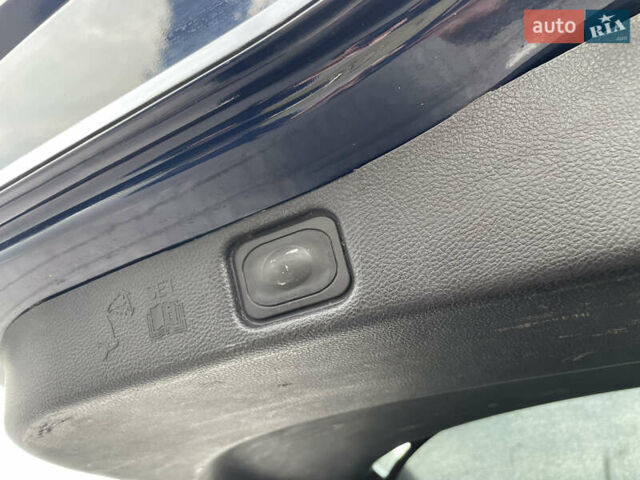 Синий Форд Галакси, объемом двигателя 1.5 л и пробегом 239 тыс. км за 10600 $, фото 43 на Automoto.ua