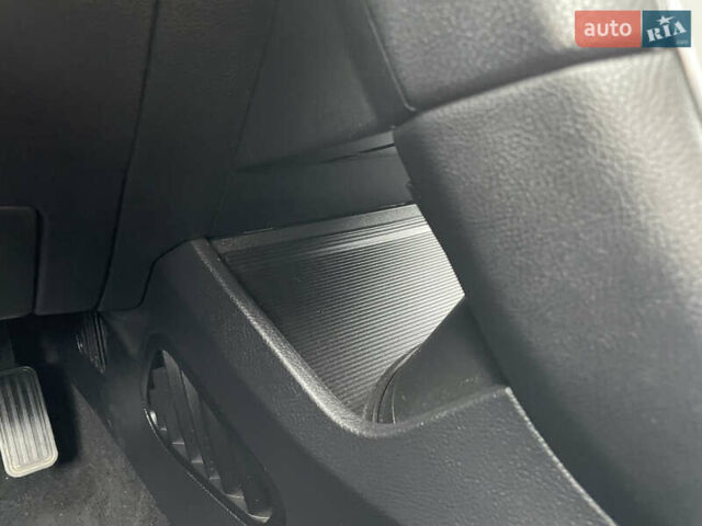 Синий Форд Галакси, объемом двигателя 1.5 л и пробегом 239 тыс. км за 10600 $, фото 57 на Automoto.ua