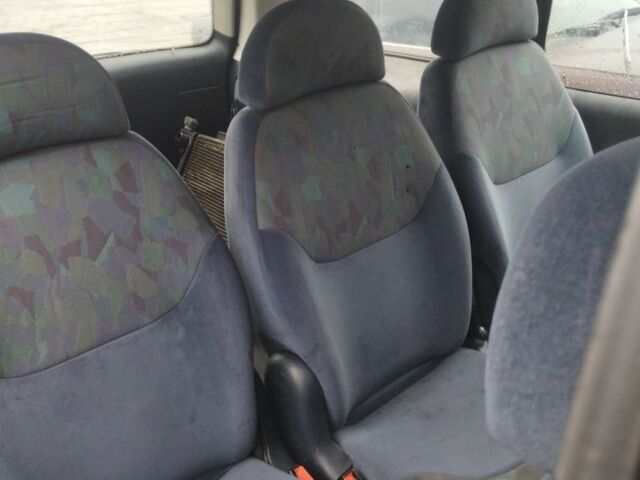 Форд Галаксі 1997 у Миколаїв на Automoto.ua Зелений Форд Галаксі, об'ємом двигуна 1.9 л та пробігом 230 тис. км за 1600 $, фото 20 на Automoto.ua