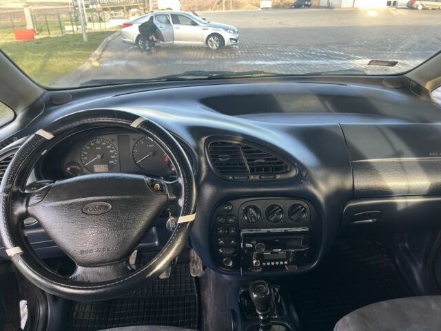 Зеленый Форд Галакси, объемом двигателя 1.9 л и пробегом 400 тыс. км за 1350 $, фото 4 на Automoto.ua