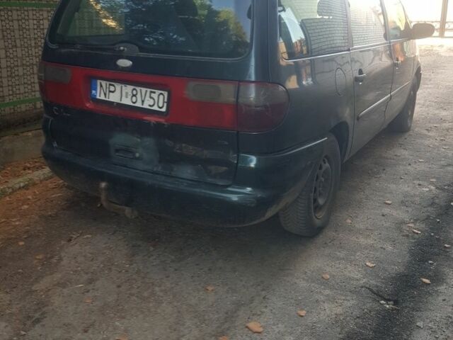 Зеленый Форд Галакси, объемом двигателя 2 л и пробегом 200 тыс. км за 1200 $, фото 4 на Automoto.ua