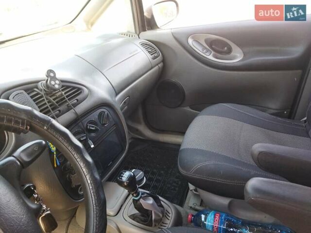 Зелений Форд Галаксі, об'ємом двигуна 2.3 л та пробігом 388 тис. км за 2500 $, фото 4 на Automoto.ua