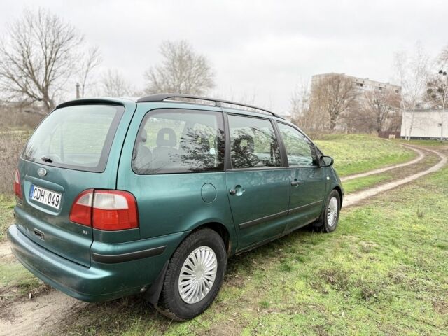 Зеленый Форд Галакси, объемом двигателя 2.3 л и пробегом 260 тыс. км за 1650 $, фото 3 на Automoto.ua