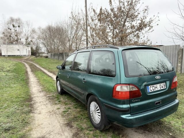 Зеленый Форд Галакси, объемом двигателя 2.3 л и пробегом 260 тыс. км за 1650 $, фото 4 на Automoto.ua