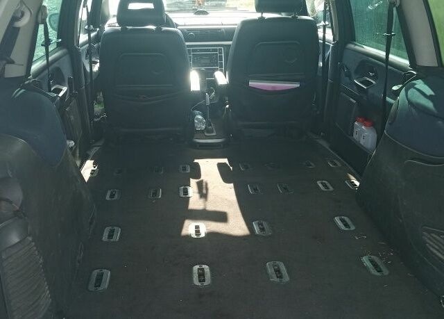 Зелений Форд Галаксі, об'ємом двигуна 0 л та пробігом 300 тис. км за 3500 $, фото 3 на Automoto.ua