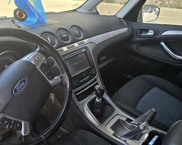 Зеленый Форд Галакси, объемом двигателя 1.56 л и пробегом 287 тыс. км за 9550 $, фото 9 на Automoto.ua