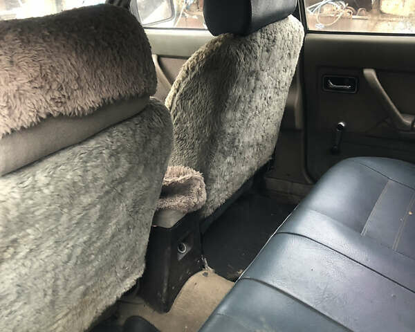 Форд Гранада, объемом двигателя 2.3 л и пробегом 250 тыс. км за 250 $, фото 5 на Automoto.ua