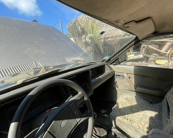 Форд Гранада, объемом двигателя 2.3 л и пробегом 250 тыс. км за 250 $, фото 20 на Automoto.ua
