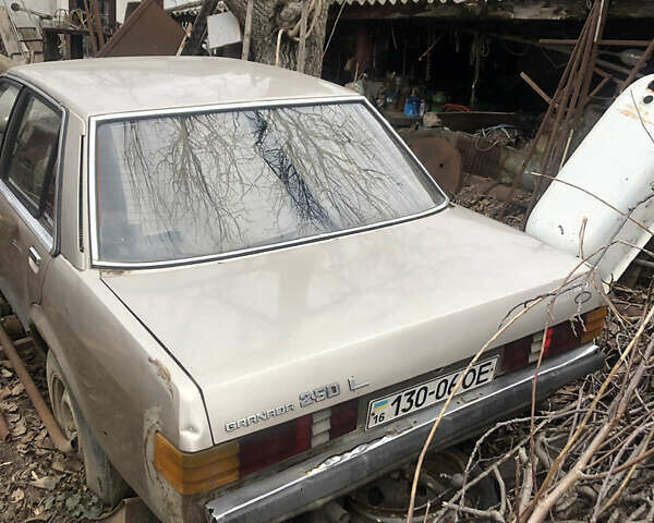 Форд Гранада, объемом двигателя 2.3 л и пробегом 250 тыс. км за 250 $, фото 3 на Automoto.ua