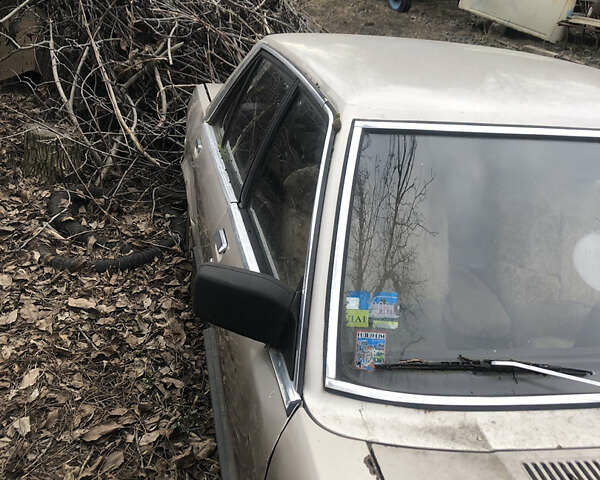 Форд Гранада, объемом двигателя 2.3 л и пробегом 250 тыс. км за 250 $, фото 7 на Automoto.ua
