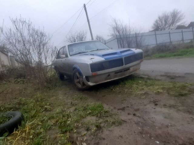 Сірий Форд Гранада, об'ємом двигуна 2.3 л та пробігом 1 тис. км за 2000 $, фото 4 на Automoto.ua