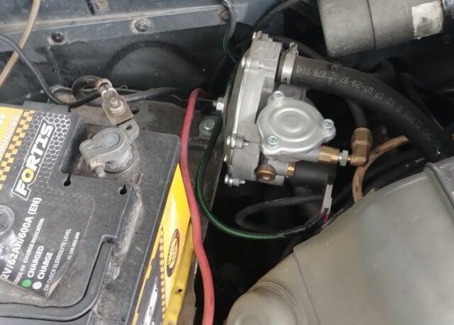 Форд Гранада 1983 в Киеве на Automoto.ua Серый Форд Гранада, объемом двигателя 2.3 л и пробегом 500 тыс. км за 594 $, фото 8 на Automoto.ua