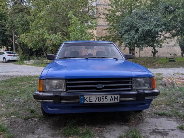 Форд Гранада 1982 в Кривом Роге на Automoto.ua Синий Форд Гранада, объемом двигателя 2.3 л и пробегом 300 тыс. км за 1100 $, фото 3 на Automoto.ua