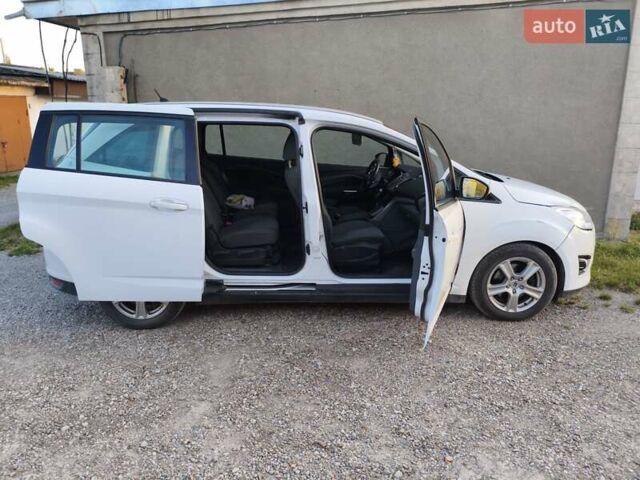 Белый Форд Гранд С-макс, объемом двигателя 2 л и пробегом 252 тыс. км за 9100 $, фото 14 на Automoto.ua