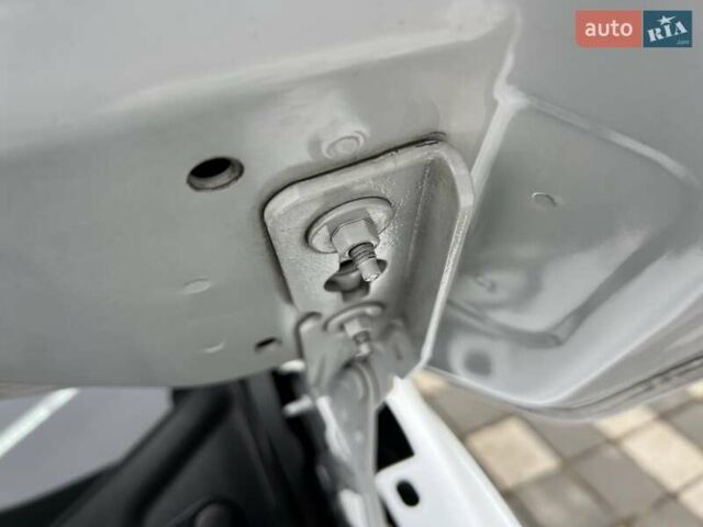 Білий Форд Гранд С-макс, об'ємом двигуна 1.6 л та пробігом 201 тис. км за 9950 $, фото 162 на Automoto.ua