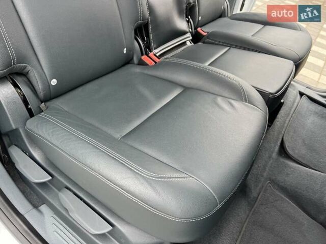 Білий Форд Гранд С-макс, об'ємом двигуна 1.6 л та пробігом 201 тис. км за 9950 $, фото 95 на Automoto.ua