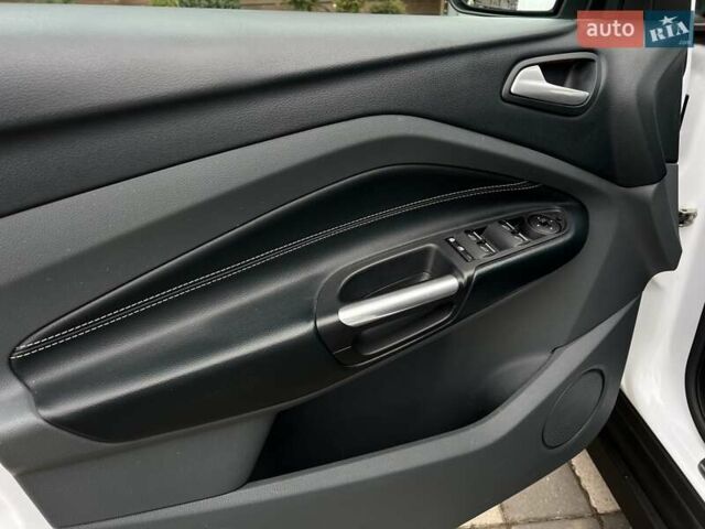 Білий Форд Гранд С-макс, об'ємом двигуна 1.6 л та пробігом 201 тис. км за 9950 $, фото 81 на Automoto.ua