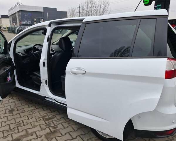 Белый Форд Гранд С-макс, объемом двигателя 1.5 л и пробегом 290 тыс. км за 8000 $, фото 9 на Automoto.ua