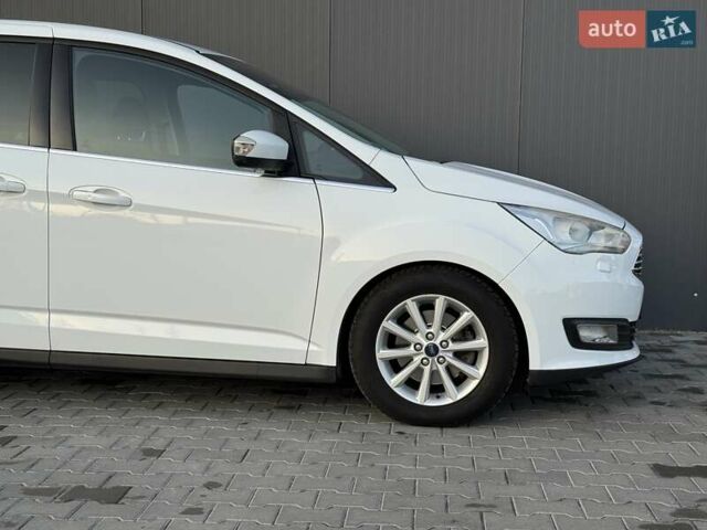 Белый Форд Гранд С-макс, объемом двигателя 1.5 л и пробегом 213 тыс. км за 10500 $, фото 8 на Automoto.ua