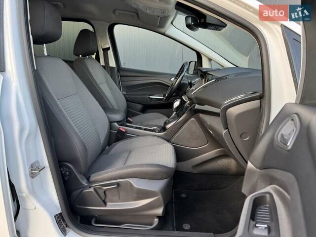 Белый Форд Гранд С-макс, объемом двигателя 1.5 л и пробегом 213 тыс. км за 10500 $, фото 22 на Automoto.ua