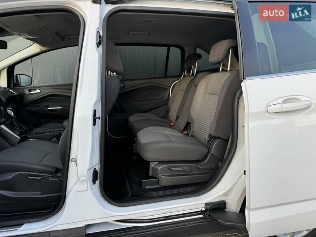 Белый Форд Гранд С-макс, объемом двигателя 1.5 л и пробегом 213 тыс. км за 10500 $, фото 18 на Automoto.ua