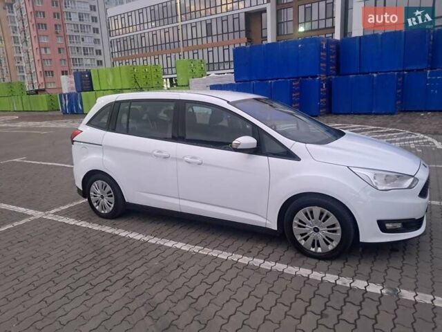 Белый Форд Гранд С-макс, объемом двигателя 1.5 л и пробегом 170 тыс. км за 9500 $, фото 3 на Automoto.ua