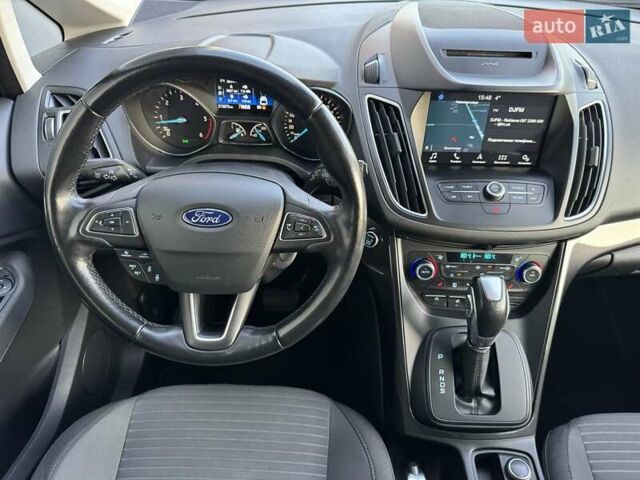 Белый Форд Гранд С-макс, объемом двигателя 1.5 л и пробегом 213 тыс. км за 10500 $, фото 27 на Automoto.ua