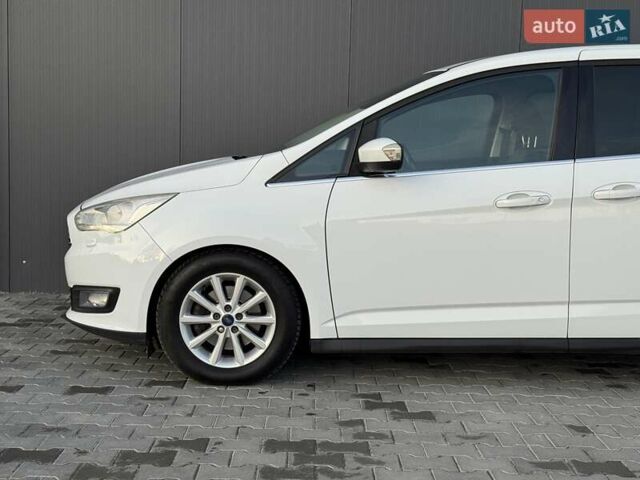 Белый Форд Гранд С-макс, объемом двигателя 1.5 л и пробегом 213 тыс. км за 10500 $, фото 10 на Automoto.ua