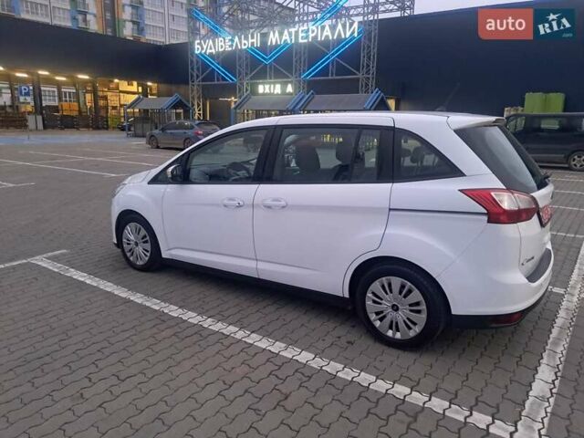 Белый Форд Гранд С-макс, объемом двигателя 1.5 л и пробегом 170 тыс. км за 9500 $, фото 4 на Automoto.ua