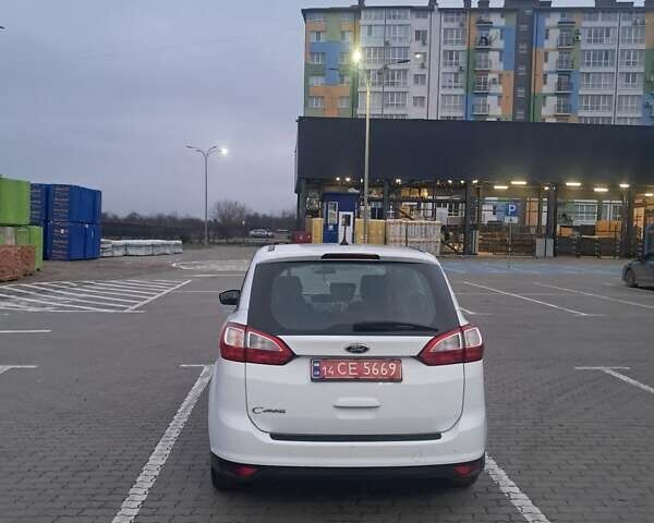 Белый Форд Гранд С-макс, объемом двигателя 1.5 л и пробегом 170 тыс. км за 9500 $, фото 5 на Automoto.ua