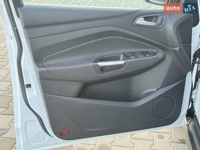 Белый Форд Гранд С-макс, объемом двигателя 1.5 л и пробегом 213 тыс. км за 10500 $, фото 15 на Automoto.ua