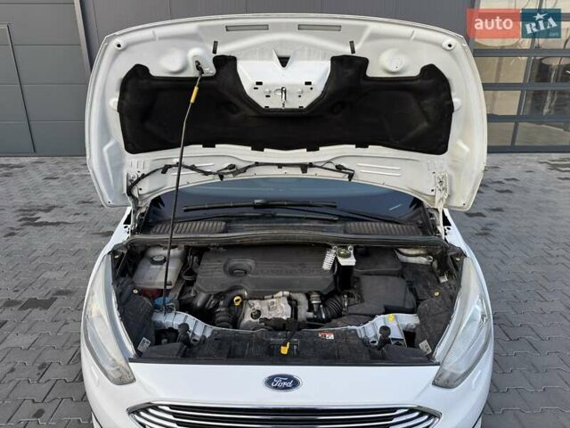 Белый Форд Гранд С-макс, объемом двигателя 1.5 л и пробегом 213 тыс. км за 10500 $, фото 33 на Automoto.ua
