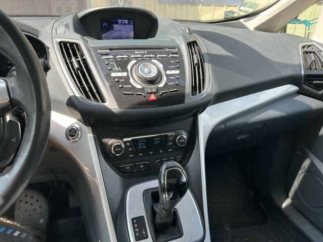 Белый Форд Гранд С-макс, объемом двигателя 2 л и пробегом 296 тыс. км за 6800 $, фото 10 на Automoto.ua