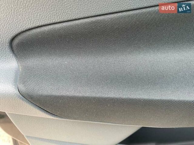 Черный Форд Гранд С-макс, объемом двигателя 2 л и пробегом 280 тыс. км за 8500 $, фото 43 на Automoto.ua