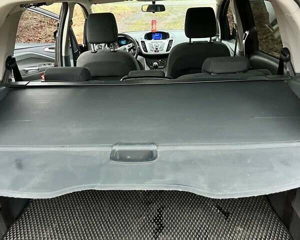 Черный Форд Гранд С-макс, объемом двигателя 1.56 л и пробегом 215 тыс. км за 7000 $, фото 21 на Automoto.ua