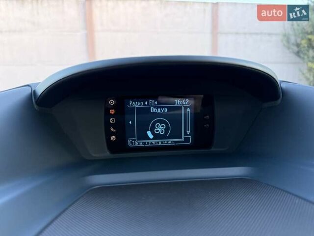 Чорний Форд Гранд С-макс, об'ємом двигуна 1.6 л та пробігом 201 тис. км за 8350 $, фото 116 на Automoto.ua