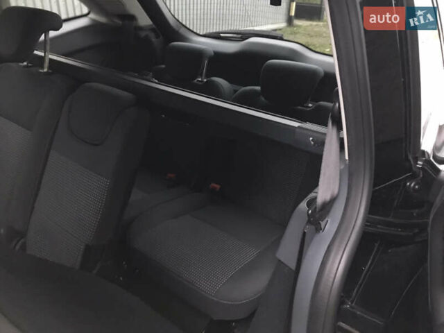 Чорний Форд Гранд С-макс, об'ємом двигуна 1.6 л та пробігом 222 тис. км за 6999 $, фото 12 на Automoto.ua