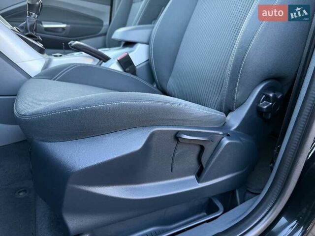 Чорний Форд Гранд С-макс, об'ємом двигуна 1.6 л та пробігом 201 тис. км за 8350 $, фото 102 на Automoto.ua