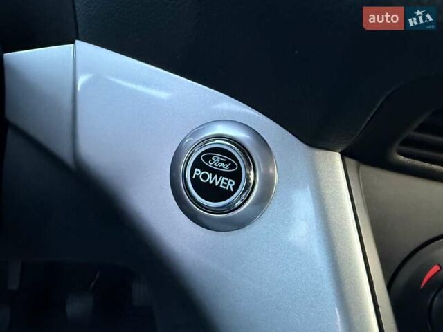 Чорний Форд Гранд С-макс, об'ємом двигуна 1.6 л та пробігом 201 тис. км за 8350 $, фото 112 на Automoto.ua