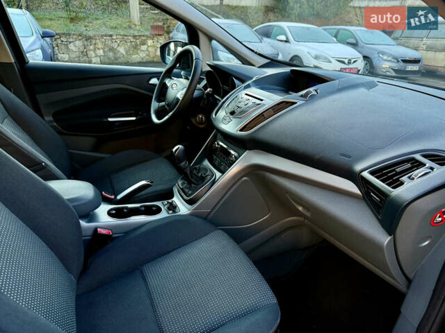 Черный Форд Гранд С-макс, объемом двигателя 1.6 л и пробегом 188 тыс. км за 7499 $, фото 21 на Automoto.ua