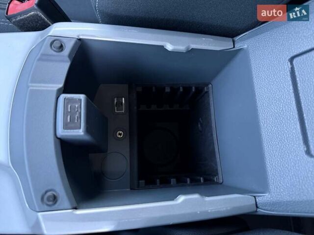 Чорний Форд Гранд С-макс, об'ємом двигуна 1.6 л та пробігом 201 тис. км за 8350 $, фото 121 на Automoto.ua