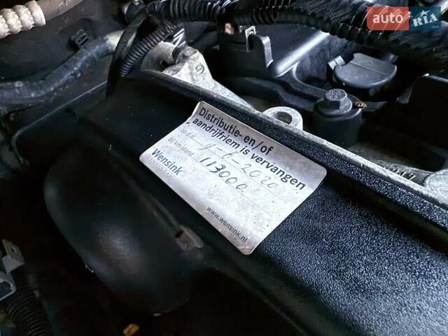 Чорний Форд Гранд С-макс, об'ємом двигуна 1.6 л та пробігом 201 тис. км за 8350 $, фото 179 на Automoto.ua