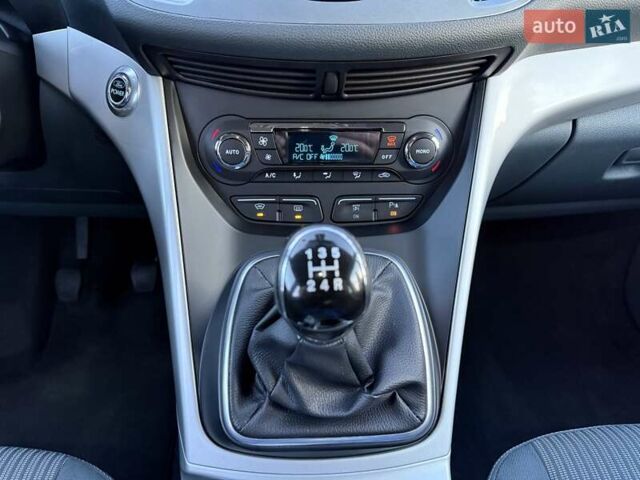 Чорний Форд Гранд С-макс, об'ємом двигуна 1.6 л та пробігом 201 тис. км за 8350 $, фото 123 на Automoto.ua