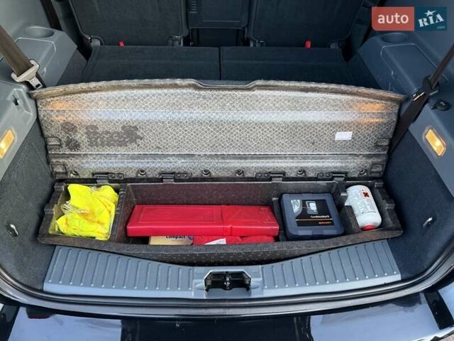 Чорний Форд Гранд С-макс, об'ємом двигуна 1.6 л та пробігом 201 тис. км за 8350 $, фото 173 на Automoto.ua