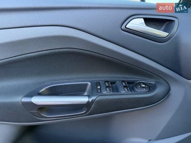 Чорний Форд Гранд С-макс, об'ємом двигуна 1.6 л та пробігом 201 тис. км за 8350 $, фото 97 на Automoto.ua