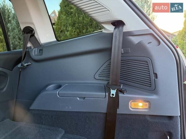 Чорний Форд Гранд С-макс, об'ємом двигуна 1.6 л та пробігом 201 тис. км за 8350 $, фото 172 на Automoto.ua