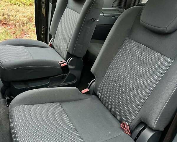 Черный Форд Гранд С-макс, объемом двигателя 1.56 л и пробегом 215 тыс. км за 7000 $, фото 32 на Automoto.ua