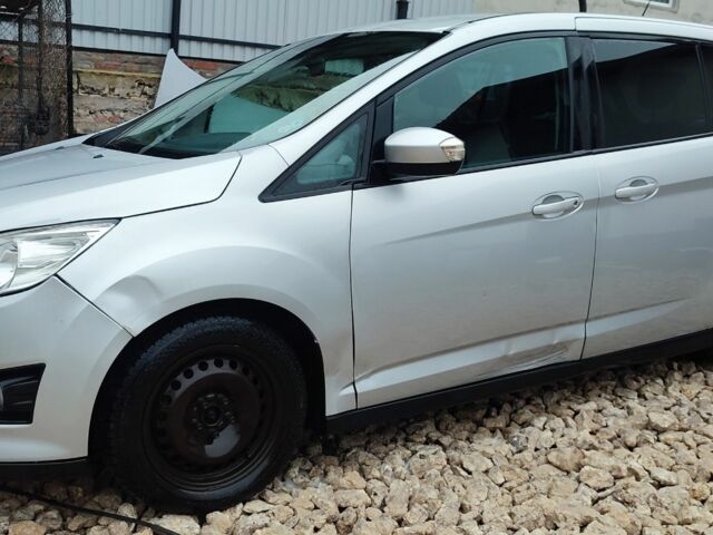 Черный Форд Гранд С-макс, объемом двигателя 2 л и пробегом 250 тыс. км за 5600 $, фото 1 на Automoto.ua