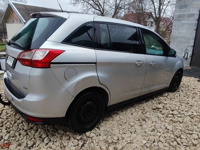 Черный Форд Гранд С-макс, объемом двигателя 2 л и пробегом 250 тыс. км за 5600 $, фото 3 на Automoto.ua