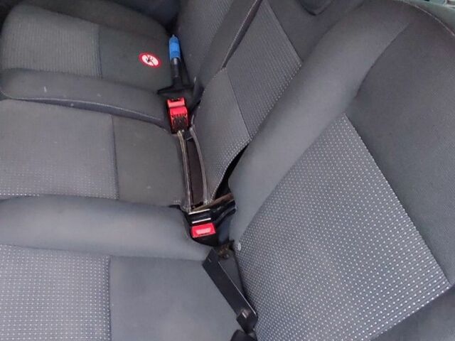 Черный Форд Гранд С-макс, объемом двигателя 2 л и пробегом 250 тыс. км за 5600 $, фото 6 на Automoto.ua